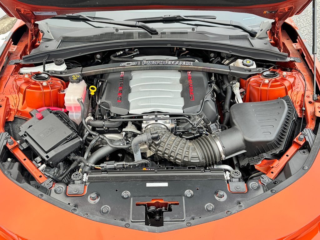 2024 Chevrolet Camaro 1SS / 1LE TRACK PACK / RARE / IMPECCABLE in Thetford Mines, Quebec - 66 - w1024h768px