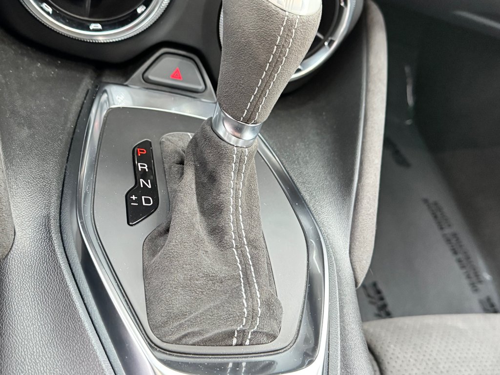 2024 Chevrolet Camaro 1SS / 1LE TRACK PACK / RARE / IMPECCABLE in Thetford Mines, Quebec - 58 - w1024h768px