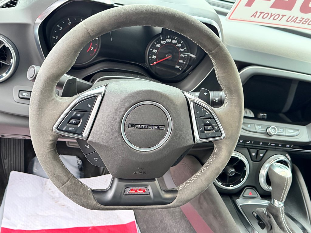 2024 Chevrolet Camaro 1SS / 1LE TRACK PACK / RARE / IMPECCABLE in Thetford Mines, Quebec - 42 - w1024h768px