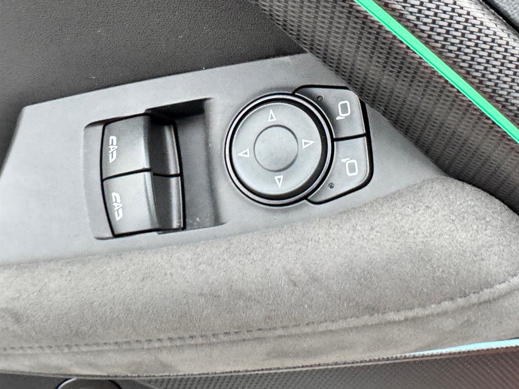 2024 Chevrolet Camaro 1SS / 1LE TRACK PACK / RARE / IMPECCABLE in Thetford Mines, Quebec - 32 - w1024h768px