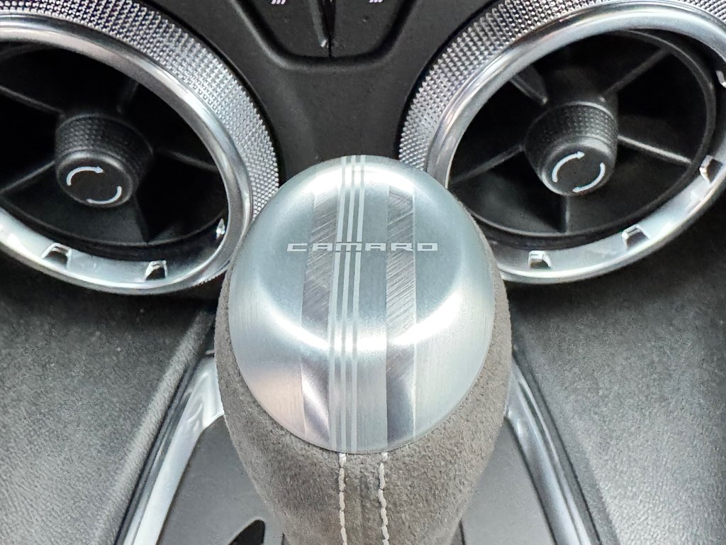 2024 Chevrolet Camaro 1SS / 1LE TRACK PACK / RARE / IMPECCABLE in Thetford Mines, Quebec - 59 - w1024h768px