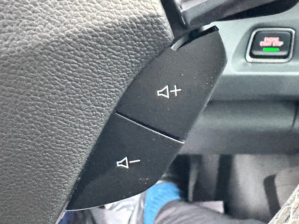 2024 Chevrolet Camaro 1SS / 1LE TRACK PACK / RARE / IMPECCABLE in Thetford Mines, Quebec - 48 - w1024h768px