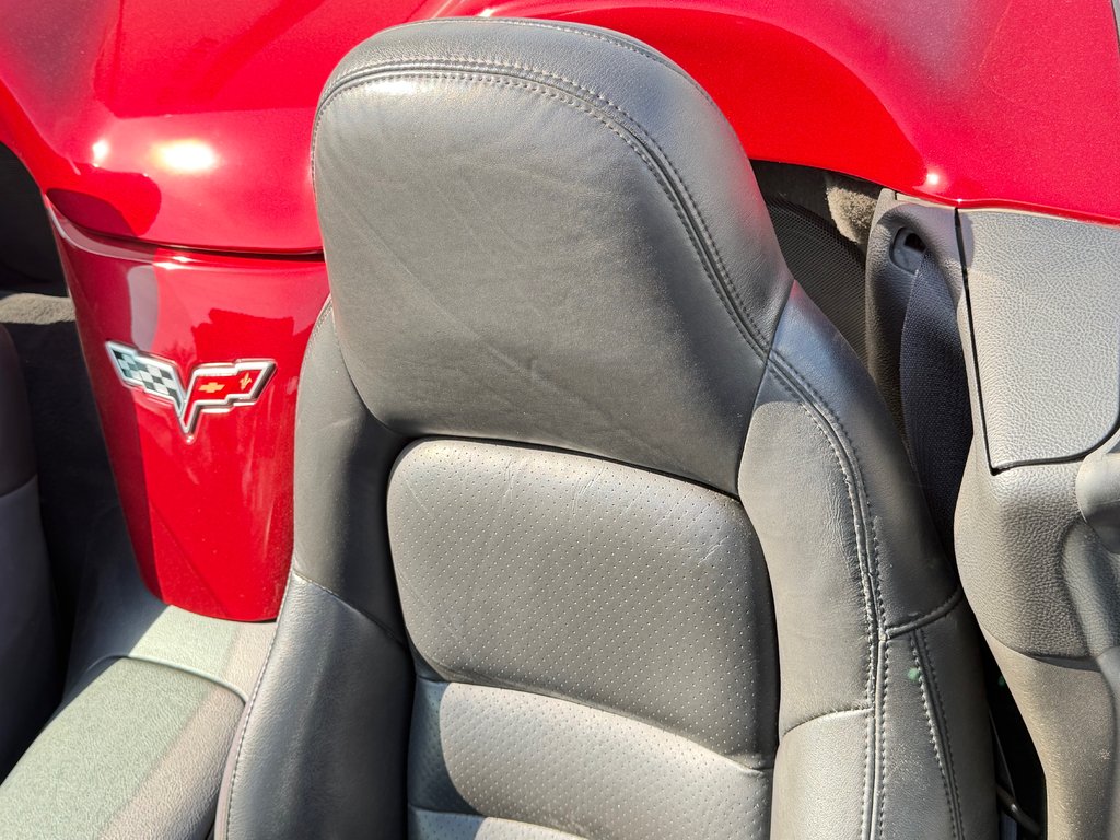 2008 Chevrolet Corvette CONVERTIBLE / 3LT  / MANUEL /  FREINS NEUFS / WOW in Thetford Mines, Quebec - 29 - w1024h768px