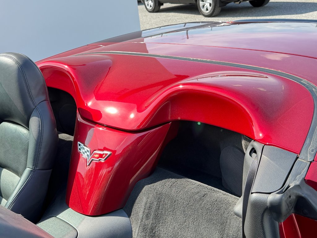 2008 Chevrolet Corvette CONVERTIBLE / 3LT  / MANUEL /  FREINS NEUFS / WOW in Thetford Mines, Quebec - 53 - w1024h768px
