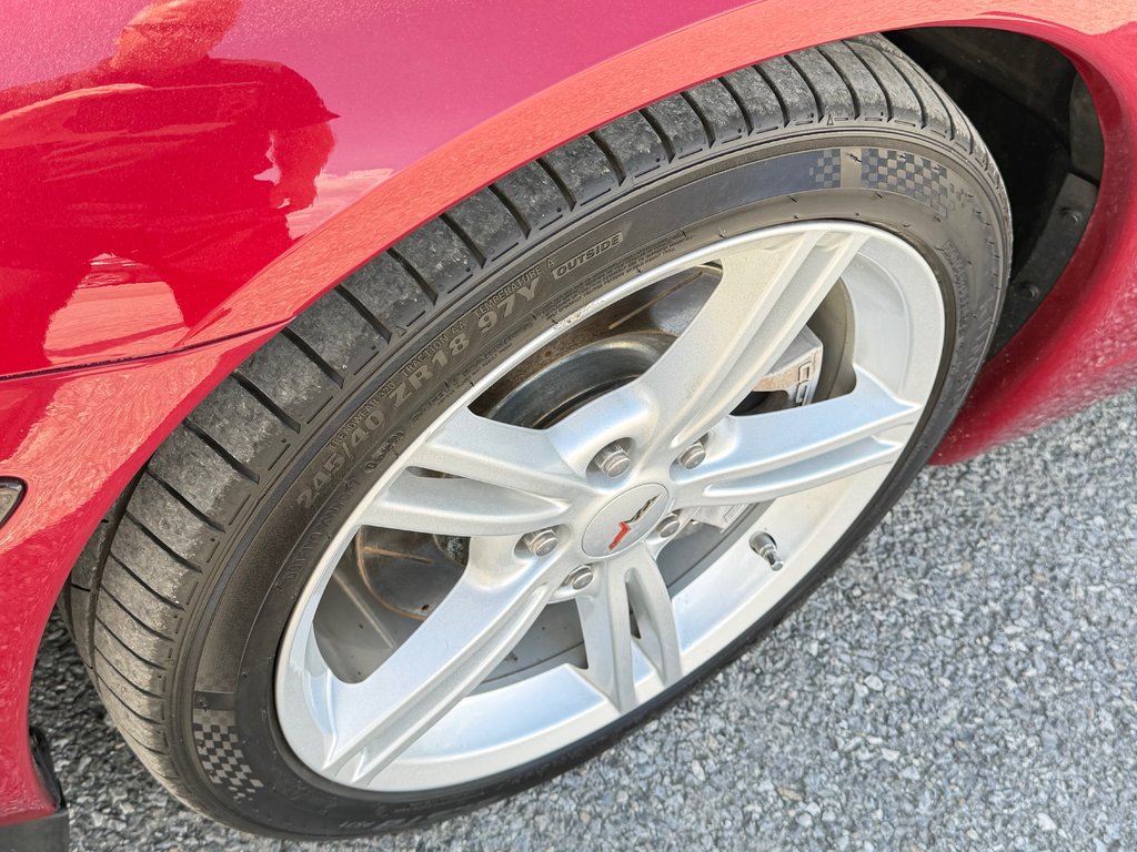 2008 Chevrolet Corvette CONVERTIBLE / 3LT  / MANUEL /  FREINS NEUFS / WOW in Thetford Mines, Quebec - 14 - w1024h768px