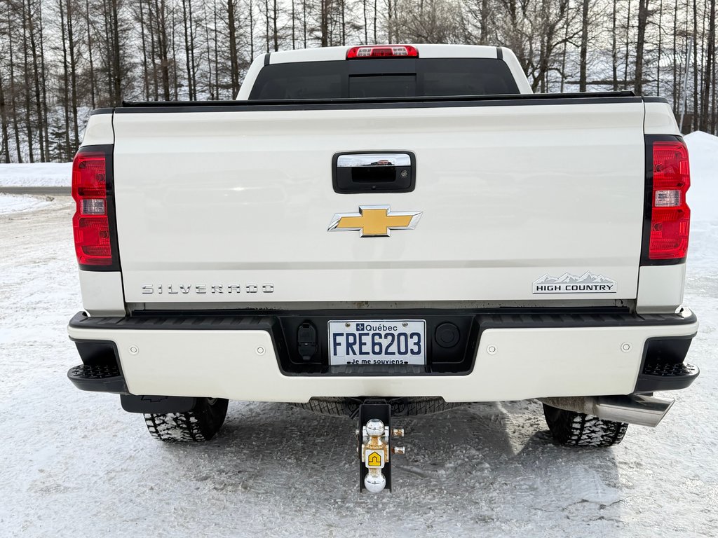 Chevrolet Silverado 1500 HIGH COUNTRY 6.2 / CREW / MARCHEPIEDS / TOILE ET + 2015 à Thetford Mines, Québec - 32 - w1024h768px