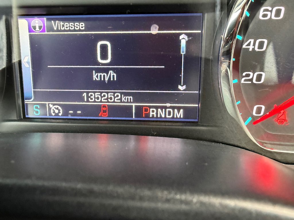 Chevrolet Silverado 1500 HIGH COUNTRY 6.2 / CREW / MARCHEPIEDS / TOILE ET + 2015 à Thetford Mines, Québec - 48 - w1024h768px