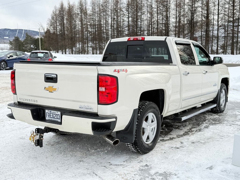 Chevrolet Silverado 1500 HIGH COUNTRY 6.2 / CREW / MARCHEPIEDS / TOILE ET + 2015 à Thetford Mines, Québec - 4 - w1024h768px