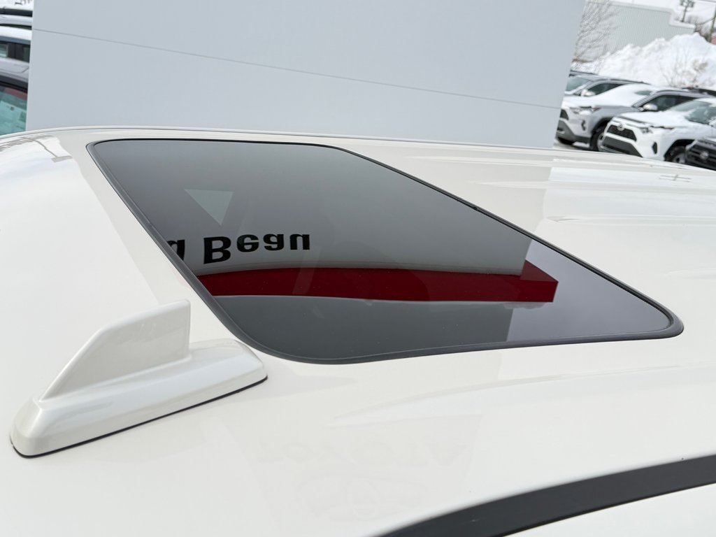 Chevrolet Silverado 1500 HIGH COUNTRY 6.2 / CREW / MARCHEPIEDS / TOILE ET + 2015 à Thetford Mines, Québec - 18 - w1024h768px