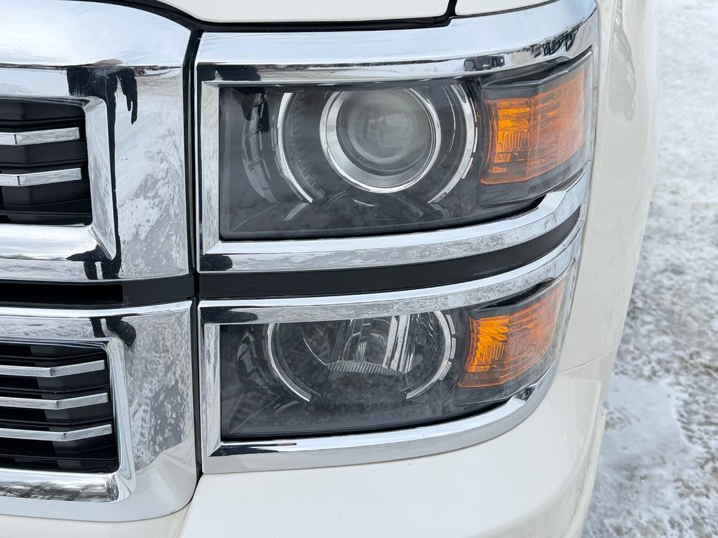Chevrolet Silverado 1500 HIGH COUNTRY 6.2 / CREW / MARCHEPIEDS / TOILE ET + 2015 à Thetford Mines, Québec - 8 - w1024h768px
