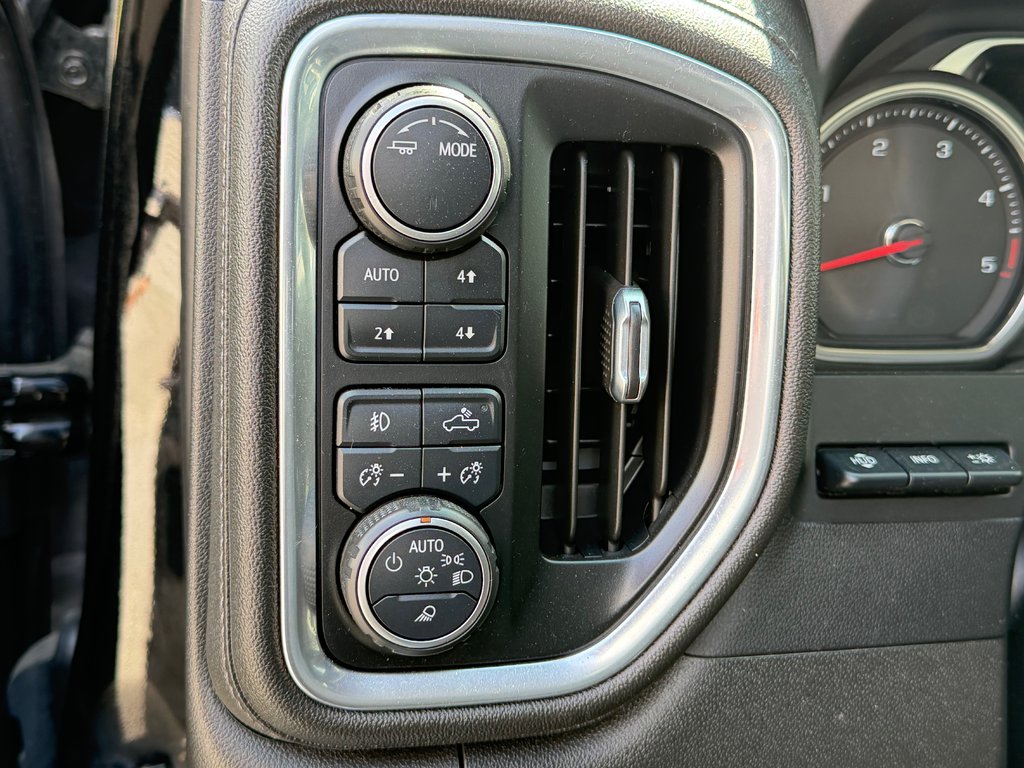 2023 Chevrolet Silverado 2500HD NOUVELLE ARRIVAGE / LTZ - cuir / IMPECCABLE / MAGS 20 CHROME  AVEC PNEUS NEUFS !! in Thetford Mines, Quebec - 39 - w1024h768px
