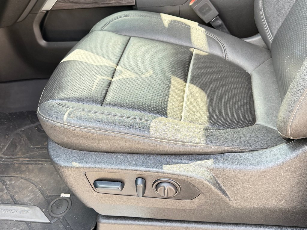 2023 Chevrolet Silverado 2500HD NOUVELLE ARRIVAGE / LTZ - cuir / IMPECCABLE / MAGS 20 CHROME  AVEC PNEUS NEUFS !! in Thetford Mines, Quebec - 38 - w1024h768px