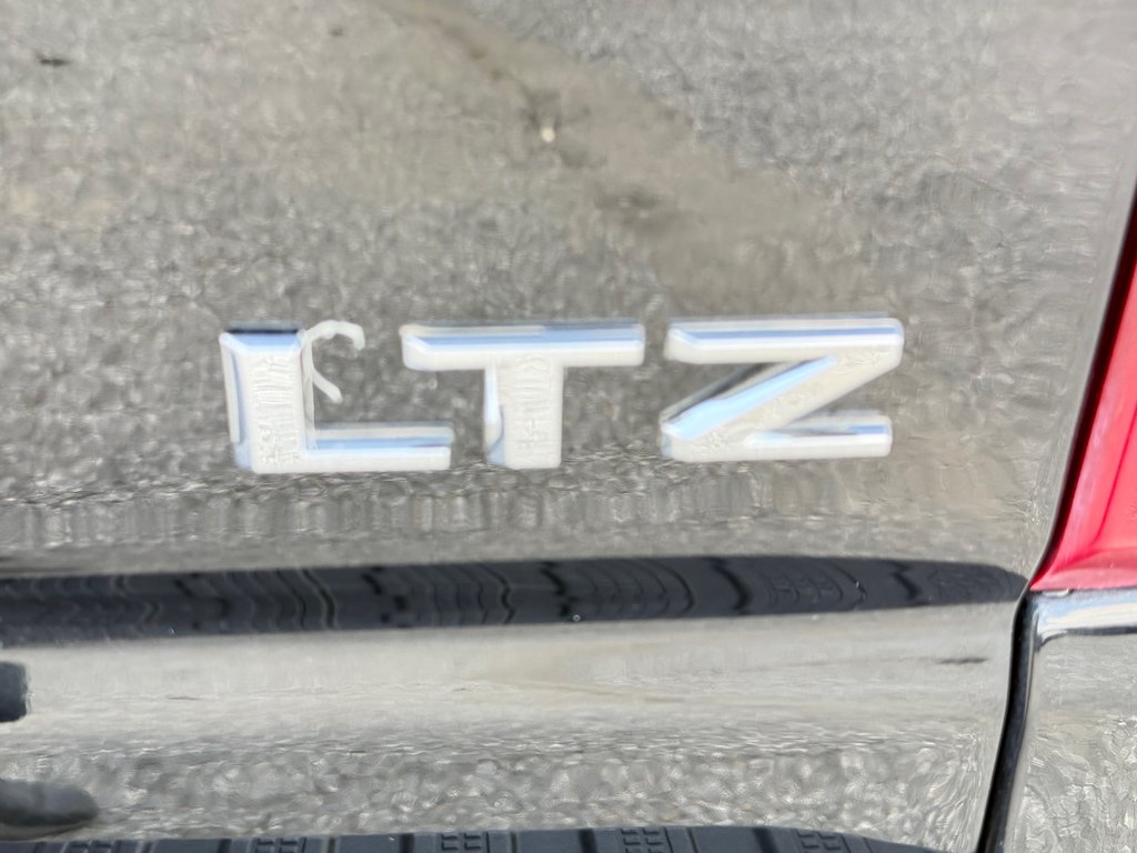 2023 Chevrolet Silverado 2500HD NOUVELLE ARRIVAGE / LTZ - cuir / IMPECCABLE / MAGS 20 CHROME  AVEC PNEUS NEUFS !! in Thetford Mines, Quebec - 27 - w1024h768px