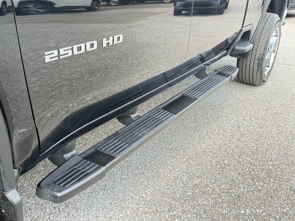 2023 Chevrolet Silverado 2500HD NOUVELLE ARRIVAGE / LTZ - cuir / IMPECCABLE / MAGS 20 CHROME  AVEC PNEUS NEUFS !! in Thetford Mines, Quebec - 19 - w1024h768px