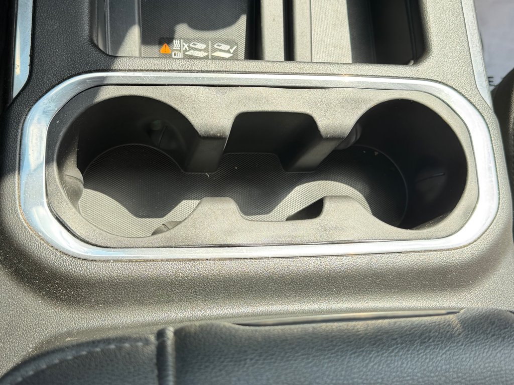 2023 Chevrolet Silverado 2500HD NOUVELLE ARRIVAGE / LTZ - cuir / IMPECCABLE / MAGS 20 CHROME  AVEC PNEUS NEUFS !! in Thetford Mines, Quebec - 55 - w1024h768px