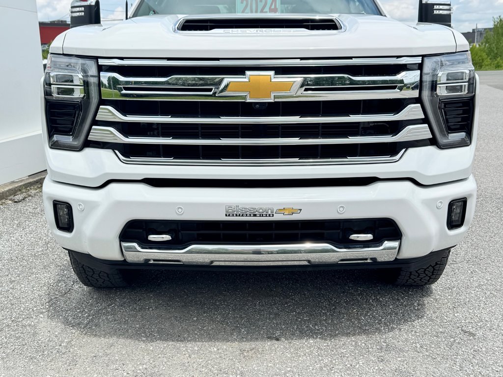 2024 Chevrolet Silverado 2500HD HIGH COUNTRY / MARCHE PIED ÉLECTRIQUE / IMPECCABLE / BAS KILOMÉTRAGE / WOW in Thetford Mines, Quebec - 14 - w1024h768px