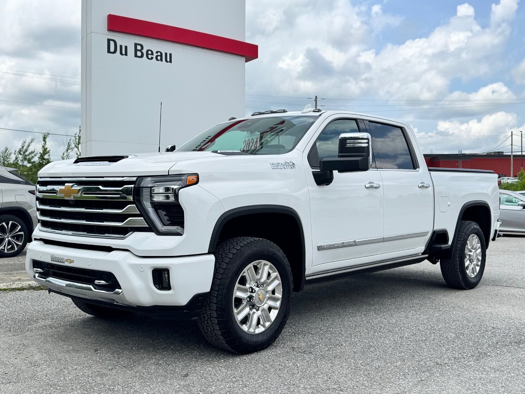 2024 Chevrolet Silverado 2500HD HIGH COUNTRY / MARCHE PIED ÉLECTRIQUE / IMPECCABLE / BAS KILOMÉTRAGE / WOW in Thetford Mines, Quebec - 1 - w1024h768px