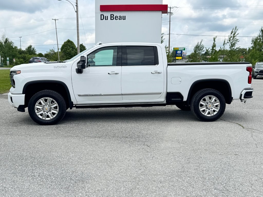 2024 Chevrolet Silverado 2500HD HIGH COUNTRY / MARCHE PIED ÉLECTRIQUE / IMPECCABLE / BAS KILOMÉTRAGE / WOW in Thetford Mines, Quebec - 7 - w1024h768px
