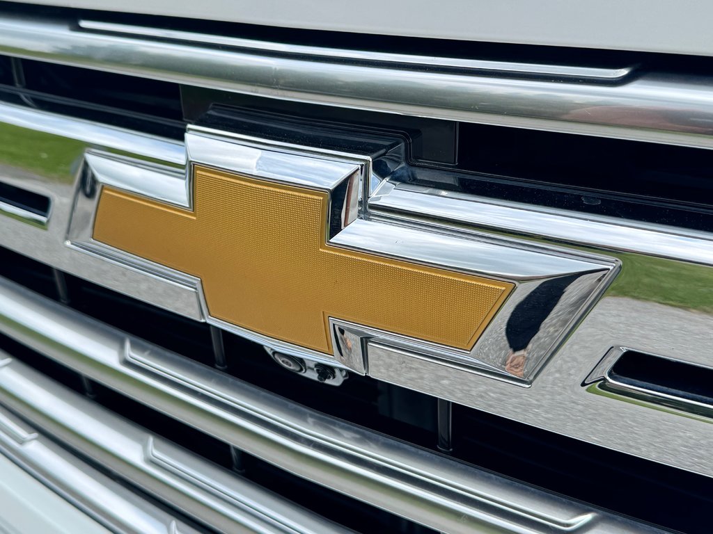 2024 Chevrolet Silverado 2500HD HIGH COUNTRY / MARCHE PIED ÉLECTRIQUE / IMPECCABLE / BAS KILOMÉTRAGE / WOW in Thetford Mines, Quebec - 13 - w1024h768px