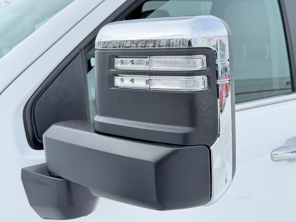 2025 Chevrolet Silverado 2500HD DEMO / Z71 / MARCHE PIED ELECTRIQUE / CAPACITE 22 000 LBS / IMPECCABLE / MAGS 20 CHROME in Thetford Mines, Quebec - 22 - w1024h768px