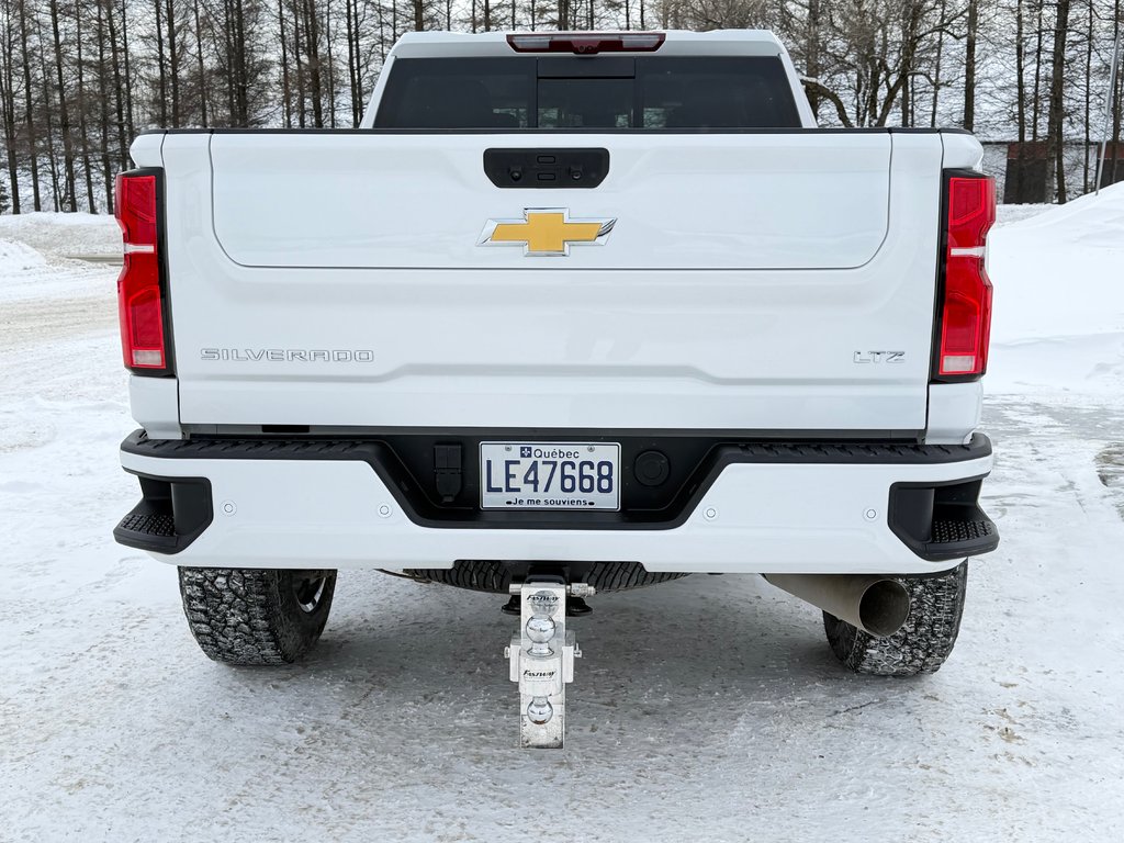 2025 Chevrolet Silverado 2500HD DEMO / Z71 / MARCHE PIED ELECTRIQUE / CAPACITE 22 000 LBS / IMPECCABLE / MAGS 20 CHROME in Thetford Mines, Quebec - 34 - w1024h768px