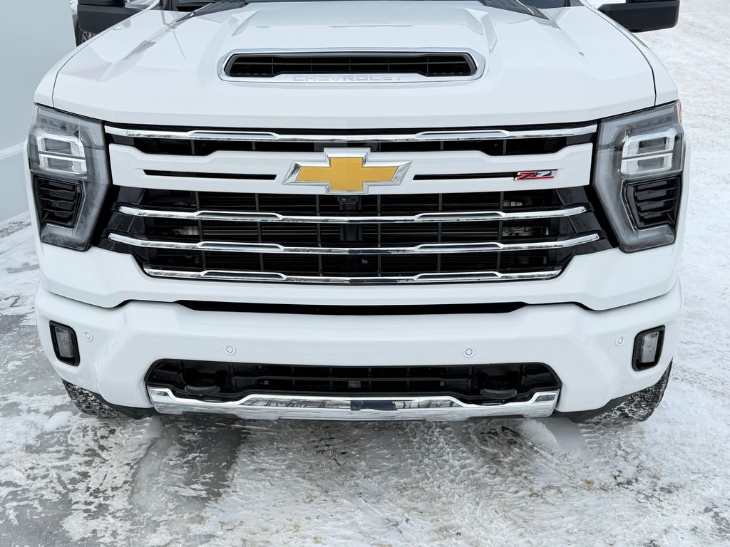 2025 Chevrolet Silverado 2500HD DEMO / Z71 / MARCHE PIED ELECTRIQUE / CAPACITE 22 000 LBS / IMPECCABLE / MAGS 20 CHROME in Thetford Mines, Quebec - 15 - w1024h768px