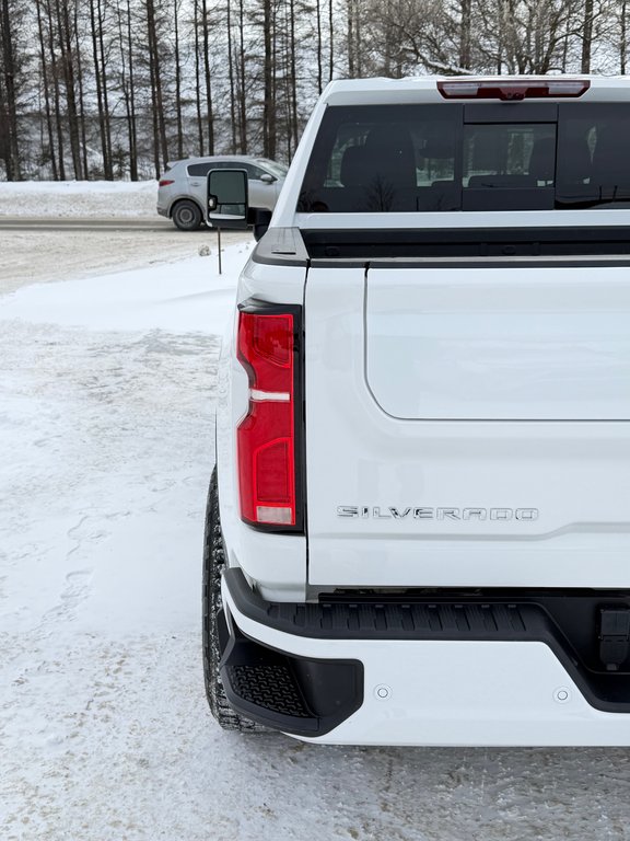 2025 Chevrolet Silverado 2500HD DEMO / Z71 / MARCHE PIED ELECTRIQUE / CAPACITE 22 000 LBS / IMPECCABLE / MAGS 20 CHROME in Thetford Mines, Quebec - 27 - w1024h768px