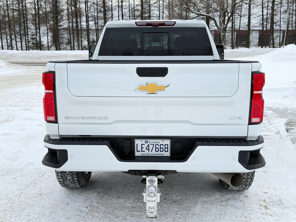 2025 Chevrolet Silverado 2500HD DEMO / Z71 / MARCHE PIED ELECTRIQUE / CAPACITE 22 000 LBS / IMPECCABLE / MAGS 20 CHROME in Thetford Mines, Quebec - 5 - w1024h768px