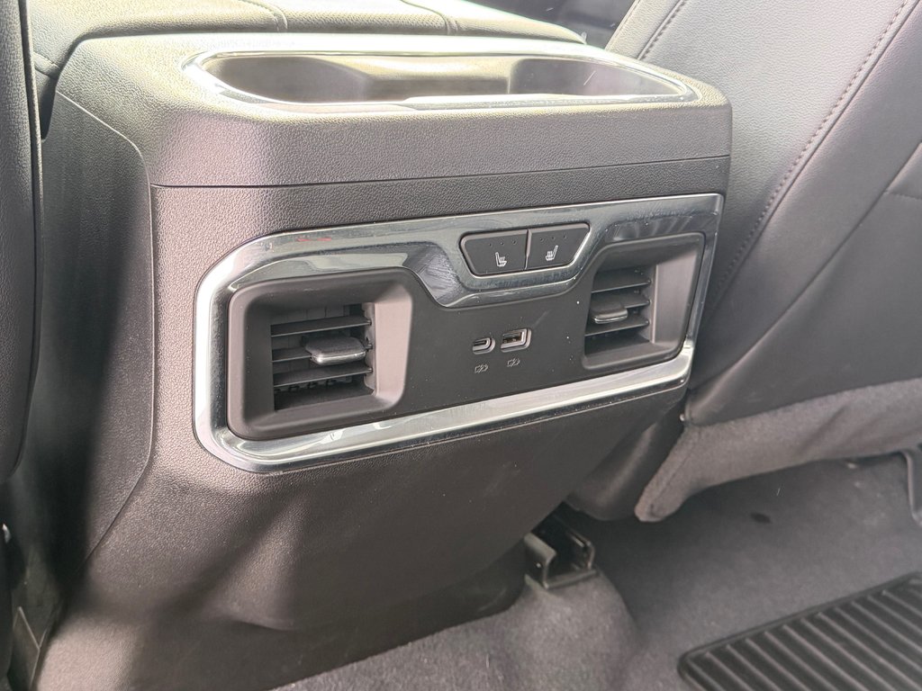 2025 Chevrolet Silverado 2500HD DEMO / Z71 / MARCHE PIED ELECTRIQUE / CAPACITE 22 000 LBS / IMPECCABLE / MAGS 20 CHROME in Thetford Mines, Quebec - 70 - w1024h768px