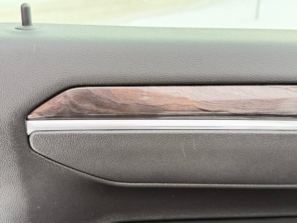 2025 Chevrolet Silverado 2500HD DEMO / Z71 / MARCHE PIED ELECTRIQUE / CAPACITE 22 000 LBS / IMPECCABLE / MAGS 20 CHROME in Thetford Mines, Quebec - 41 - w1024h768px