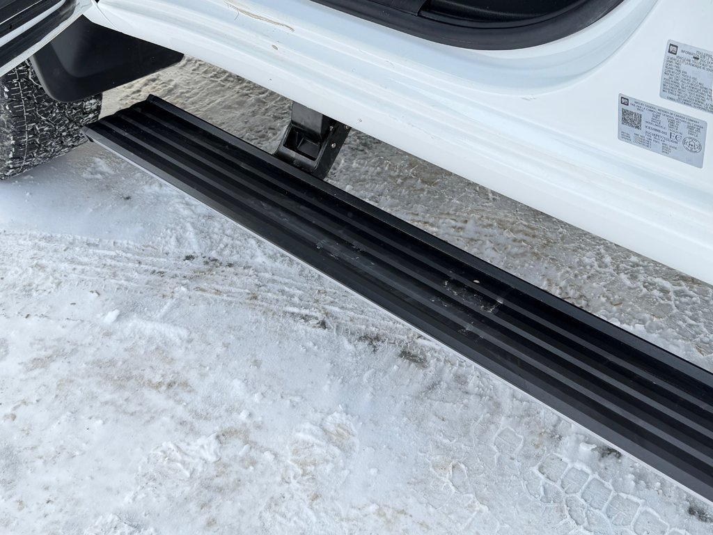 2025 Chevrolet Silverado 2500HD DEMO / Z71 / MARCHE PIED ELECTRIQUE / CAPACITE 22 000 LBS / IMPECCABLE / MAGS 20 CHROME in Thetford Mines, Quebec - 36 - w1024h768px