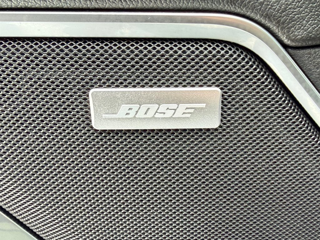 2025 Chevrolet Silverado 2500HD DEMO / Z71 / MARCHE PIED ELECTRIQUE / CAPACITE 22 000 LBS / IMPECCABLE / MAGS 20 CHROME in Thetford Mines, Quebec - 40 - w1024h768px