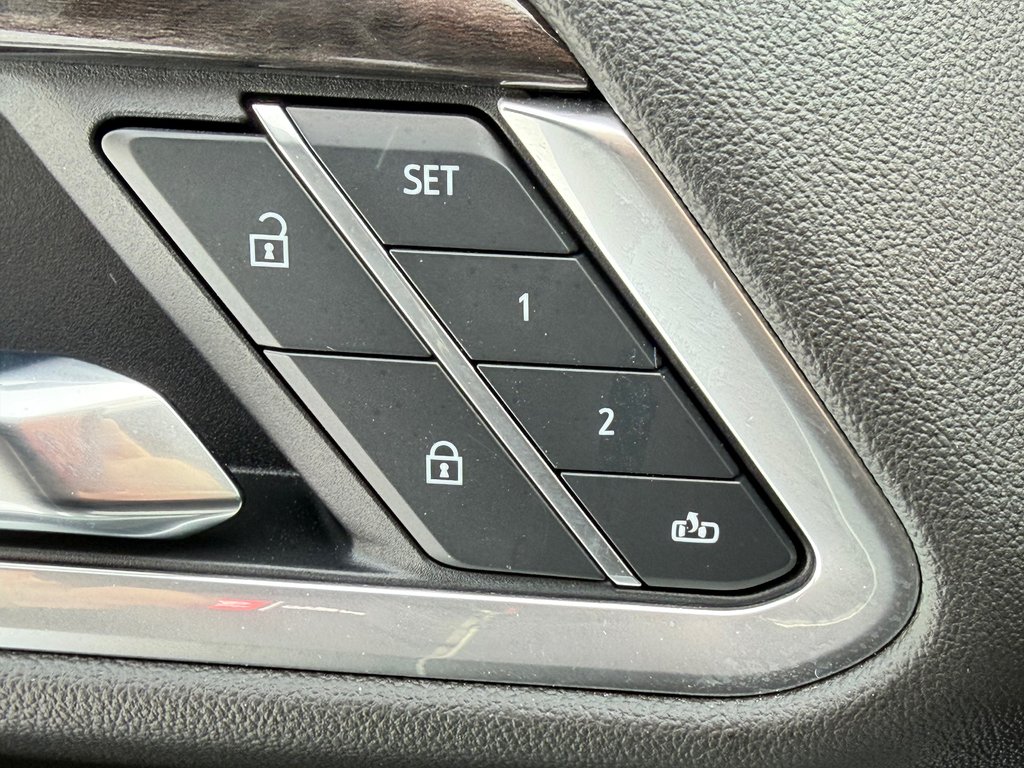 2025 Chevrolet Silverado 2500HD DEMO / Z71 / MARCHE PIED ELECTRIQUE / CAPACITE 22 000 LBS / IMPECCABLE / MAGS 20 CHROME in Thetford Mines, Quebec - 39 - w1024h768px