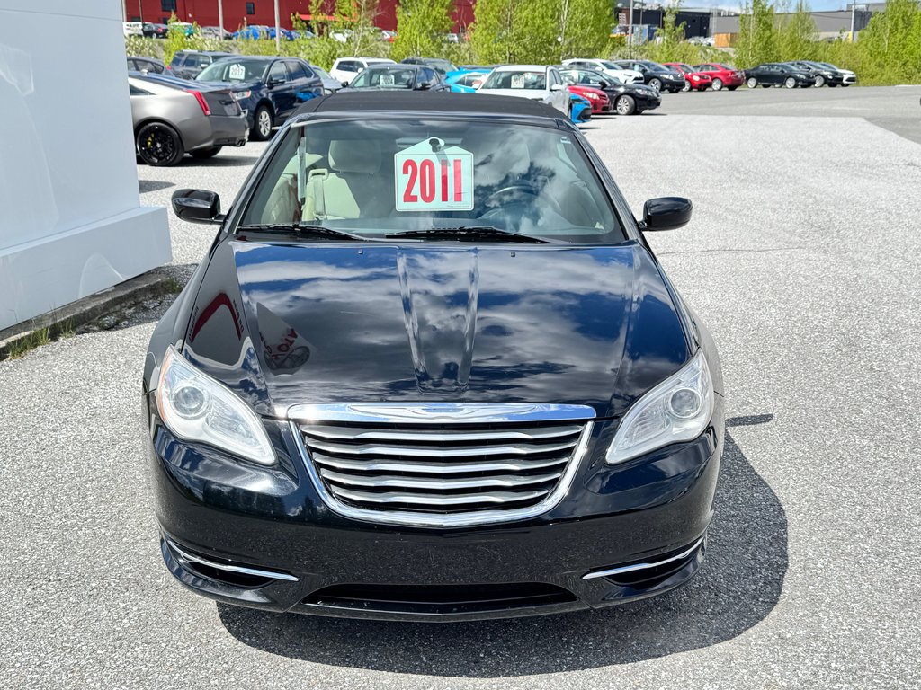Chrysler 200 CONVERTIBLE / V6 / JAMAIS SORTI L'HIVER / 2011 à Thetford Mines, Québec - 49 - w1024h768px