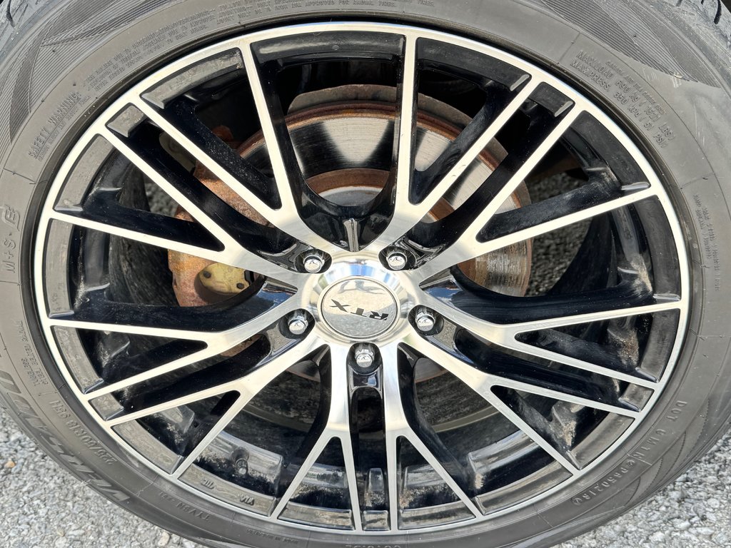 Chrysler 200 CONVERTIBLE / V6 / JAMAIS SORTI L'HIVER / 2011 à Thetford Mines, Québec - 14 - w1024h768px