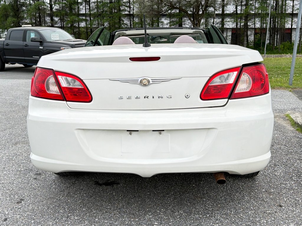 Chrysler Sebring CONVERTIBLE / TOUT ÉCHANGES ACCEPTÉES / 2008 à Thetford Mines, Québec - 19 - w1024h768px