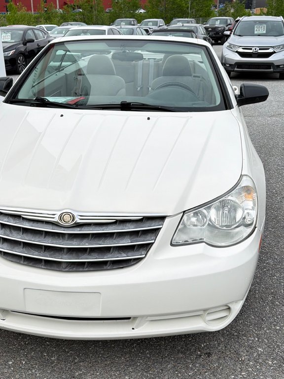 Chrysler Sebring CONVERTIBLE / TOUT ÉCHANGES ACCEPTÉES / 2008 à Thetford Mines, Québec - 9 - w1024h768px