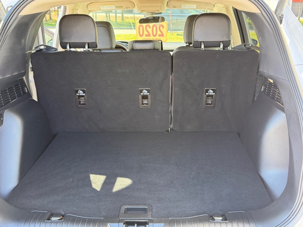 2020 Ford Escape SEL AWD / ATTACHE REMORQUE / TRÈS TRÈS BEAU / in Thetford Mines, Quebec - 57 - w1024h768px