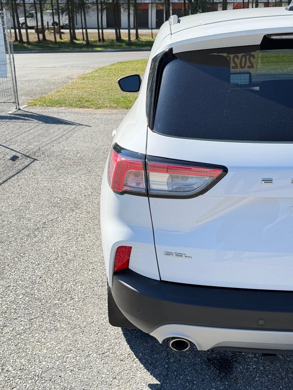 2020 Ford Escape SEL AWD / ATTACHE REMORQUE / TRÈS TRÈS BEAU / in Thetford Mines, Quebec - 19 - w1024h768px