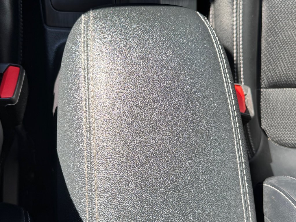 2020 Ford Escape SEL AWD / ATTACHE REMORQUE / TRÈS TRÈS BEAU / in Thetford Mines, Quebec - 51 - w1024h768px