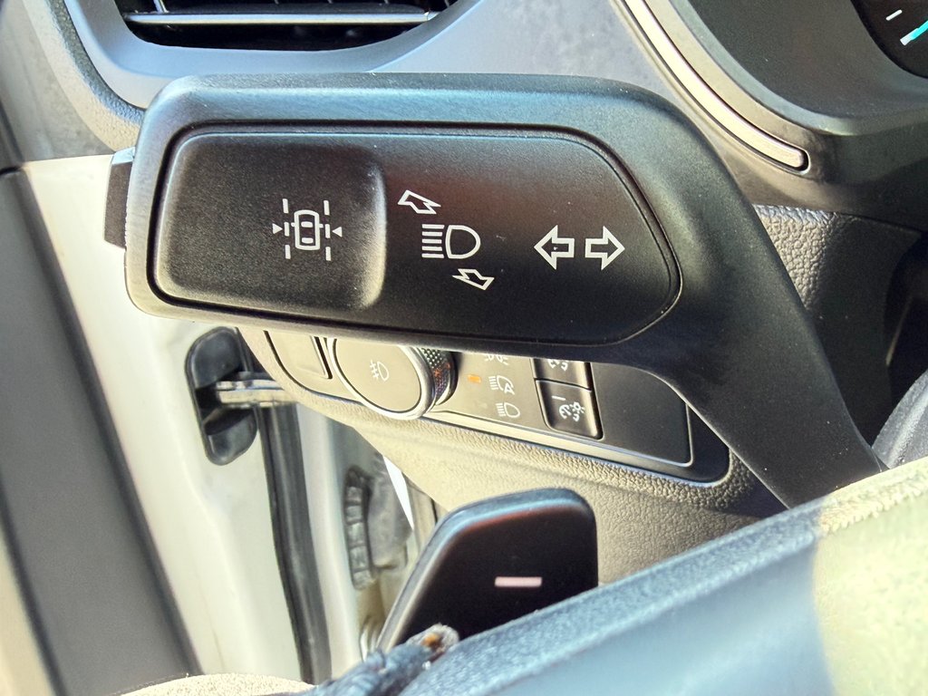 2020 Ford Escape SEL AWD / ATTACHE REMORQUE / TRÈS TRÈS BEAU / in Thetford Mines, Quebec - 38 - w1024h768px