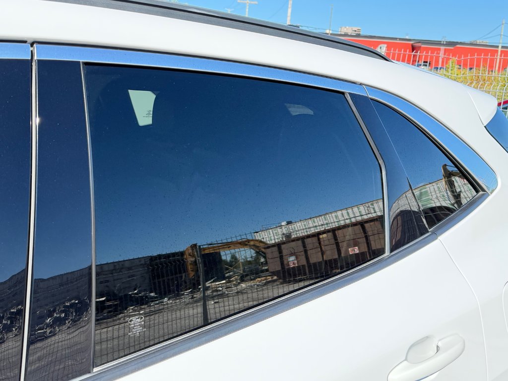 2020 Ford Escape SEL AWD / ATTACHE REMORQUE / TRÈS TRÈS BEAU / in Thetford Mines, Quebec - 18 - w1024h768px