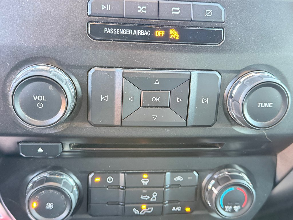 Ford F-150 CREW / 3.5 / XLT 4X4 / AUBAINE A SAISIR ! / 2018 à Thetford Mines, Québec - 60 - w1024h768px