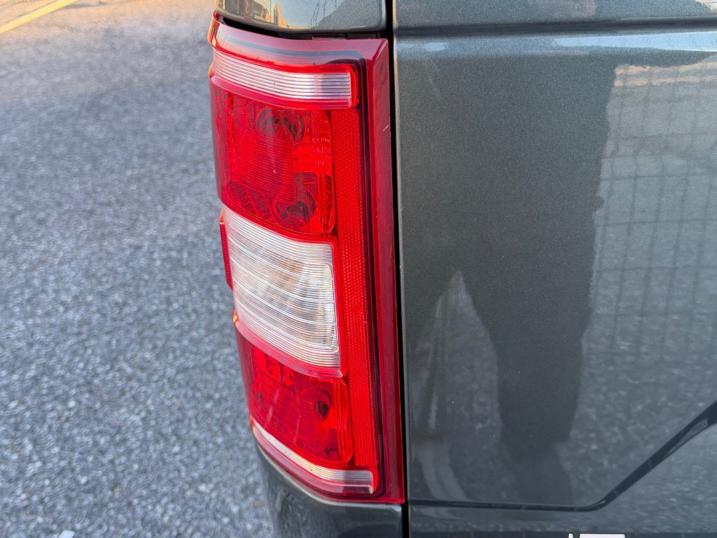 Ford F-150 CREW / 3.5 / XLT 4X4 / AUBAINE A SAISIR ! / 2018 à Thetford Mines, Québec - 34 - w1024h768px