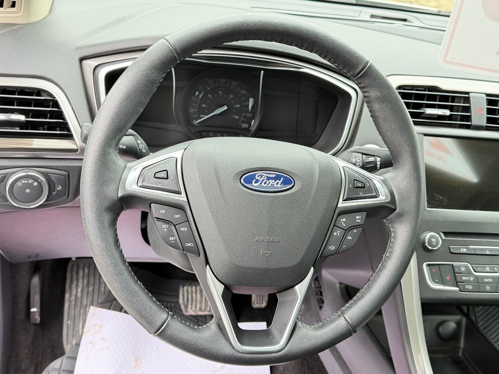 Ford Fusion Energi HYBRIDE BRANCHABLE / CUIR / TOIT / GPS / 2018 à Thetford Mines, Québec - 40 - w1024h768px