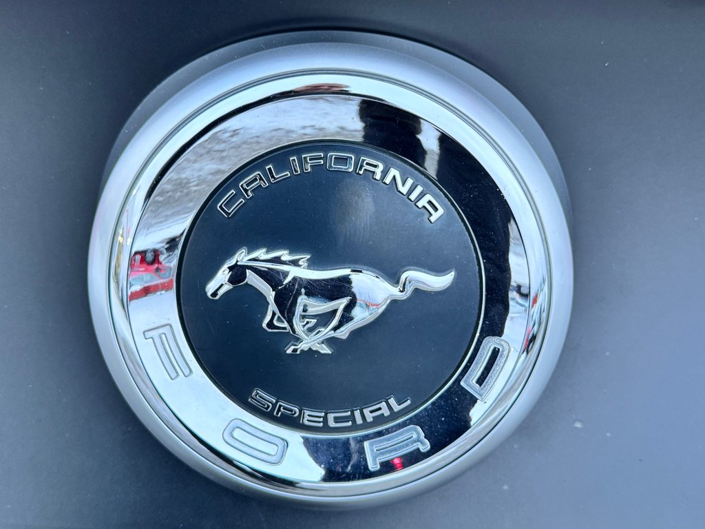 2012 Ford Mustang CALIFORNIA GT-CS / 0 ACCIDENT /  PRIX FIN SAISON  / TOUTES ÉCHANGES ACCEPTÉS / in Thetford Mines, Quebec - 21 - w1024h768px