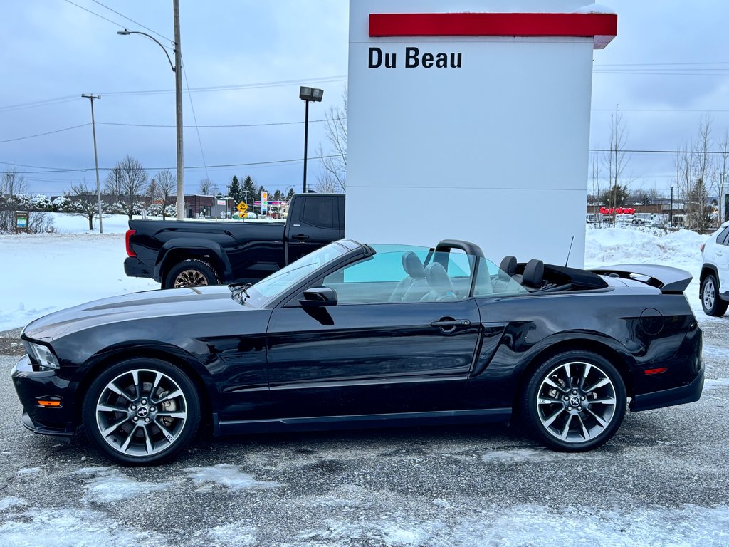2012 Ford Mustang CALIFORNIA GT-CS / 0 ACCIDENT /  PRIX FIN SAISON  / TOUTES ÉCHANGES ACCEPTÉS / in Thetford Mines, Quebec - 7 - w1024h768px