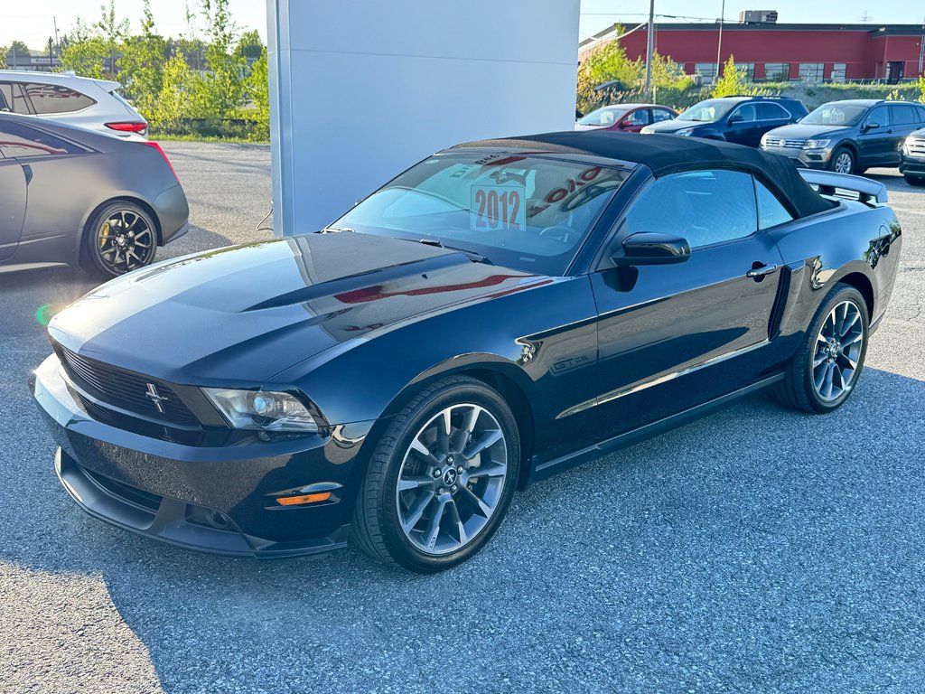 Ford Mustang CALIFORNIA SPECIAL / GT-CS / IMPECCABLE / JAMAIS SORTI L’HIVER / 1 SEUL PROPRIETAIRE 2012 à Thetford Mines, Québec - 65 - w1024h768px