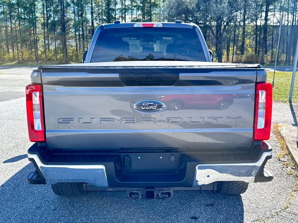 Ford Super Duty F-250 SRW XLT CREW 6.7 DIESEL  / GAR. FULL 28-06-30=260.800KM / 2023 à Thetford Mines, Québec - 6 - w1024h768px