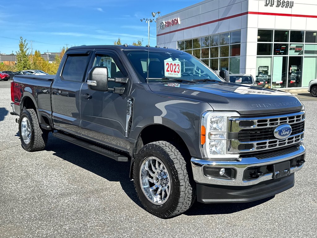 Ford Super Duty F-250 SRW XLT CREW 6.7 DIESEL  / GAR. FULL 28-06-30=260.800KM / 2023 à Thetford Mines, Québec - 4 - w1024h768px